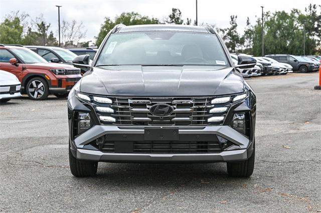 2025 Hyundai Tucson Limited photo 2