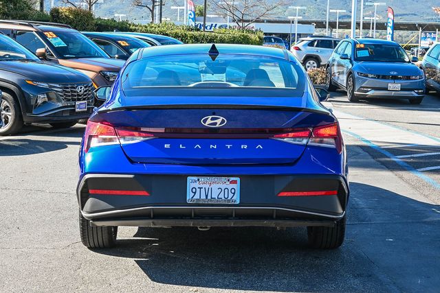 2025 Hyundai Elantra SEL Sport Certified photo 6