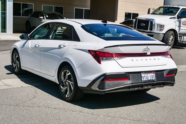 2025 Hyundai Elantra SEL Sport Certified photo 6