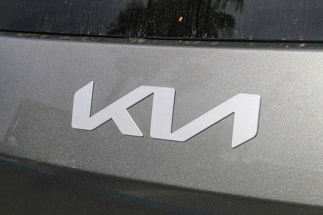 2024 Kia EV9 Light L/R - Photo 13