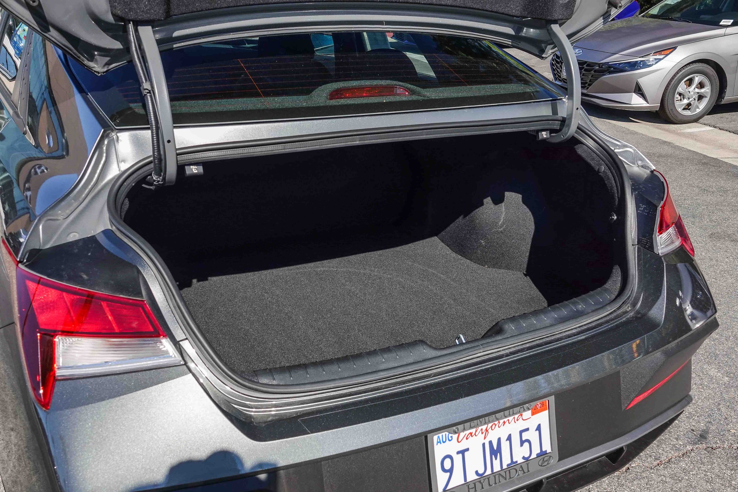 2025 Hyundai Elantra SEL - Photo 25