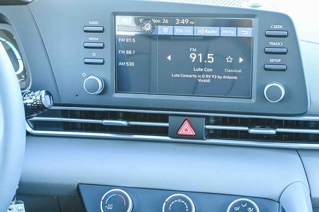 2026 Hyundai Elantra SE - Photo 16