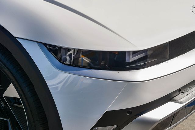 2026 Hyundai IONIQ 5 SEL - Photo 11