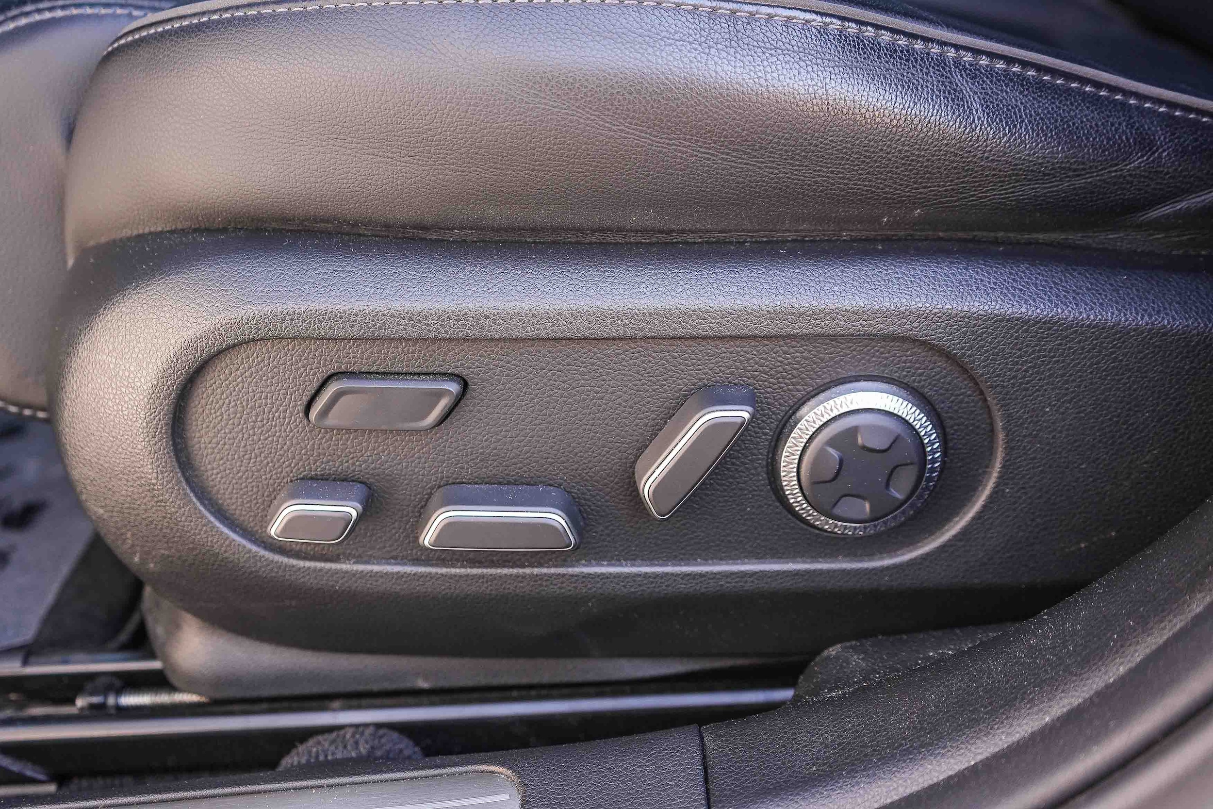2023 GENESIS GV60 Advanced - Photo 23