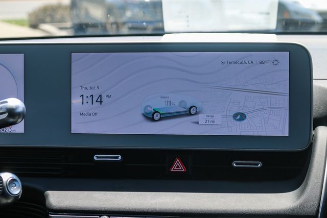 2024 Hyundai IONIQ 5 SEL - Photo 18
