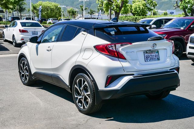 2020 Toyota C-HR XLE photo 6