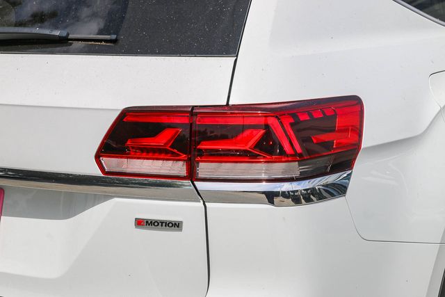 2022 Volkswagen Atlas SEL R-Line - Photo 12