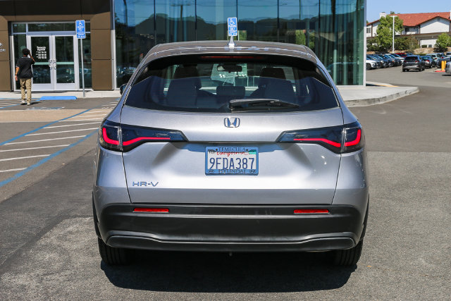 2023 Honda HR-V LX - Photo 9