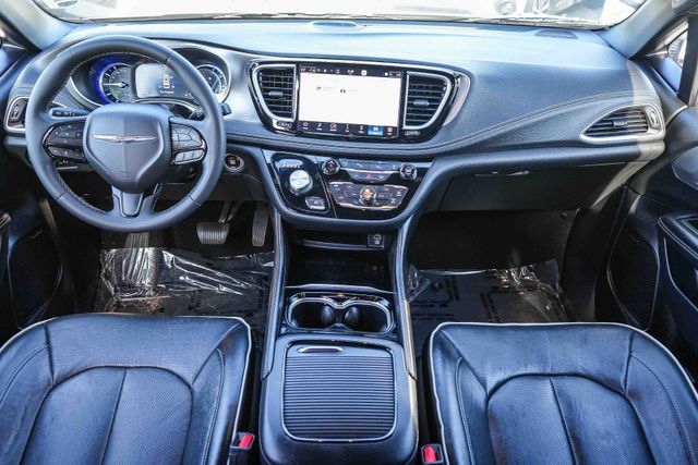 2022 Chrysler Pacifica Hybrid Limited - Photo 13