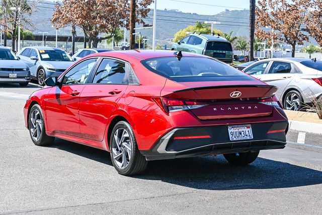 2025 Hyundai Elantra SEL Sport Certified photo 6