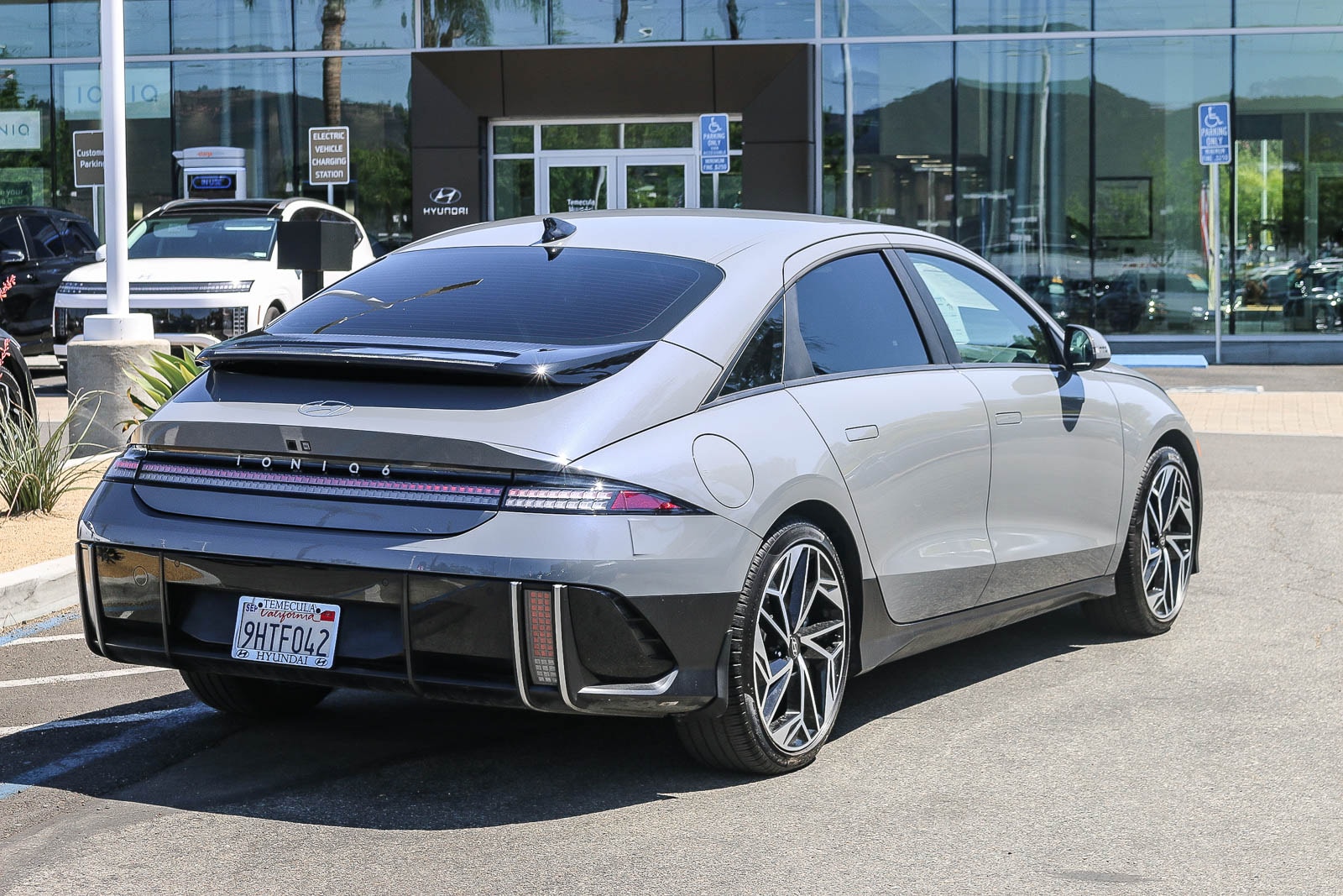 2023 Hyundai IONIQ 6 SEL - Photo 10