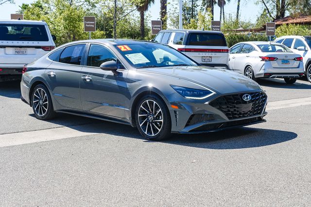 2021 Hyundai Sonata Limited photo 2