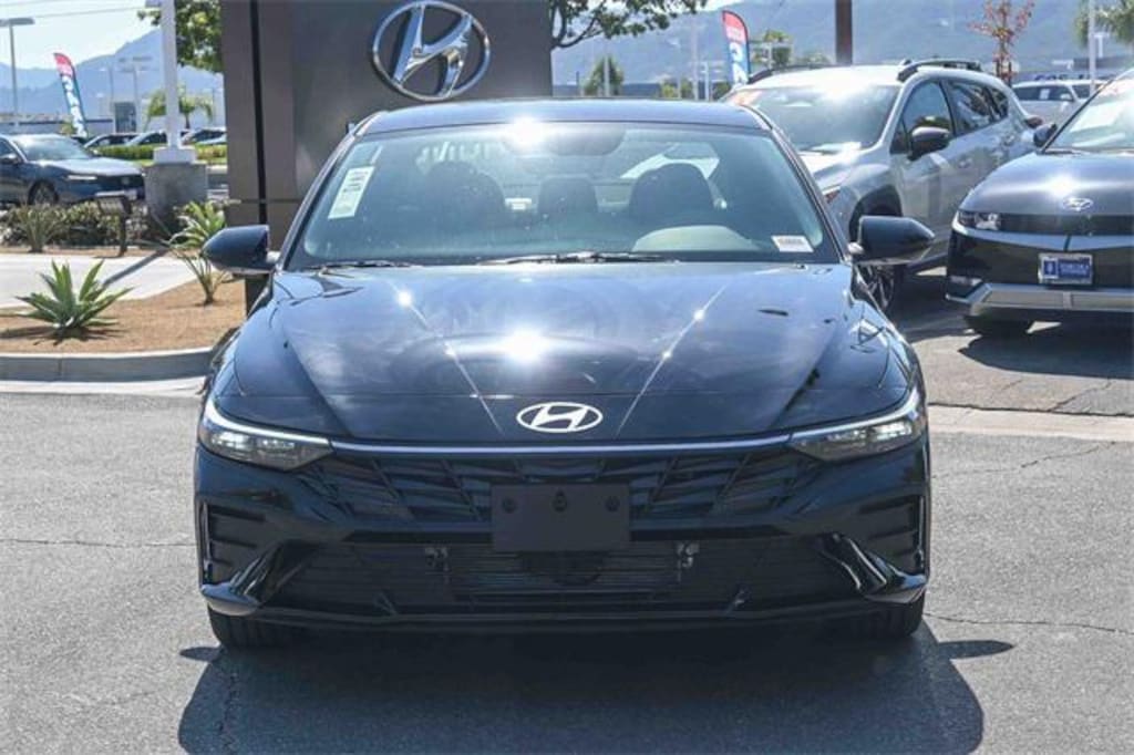 New 2026 Hyundai Elantra Hybrid SEL Sport Sedan