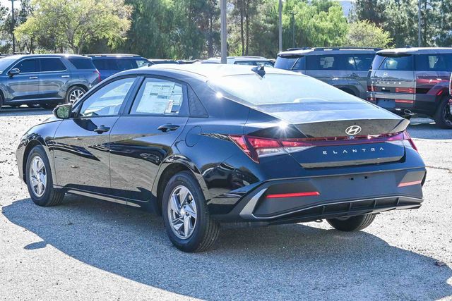 2026 Hyundai Elantra SE - Photo 7