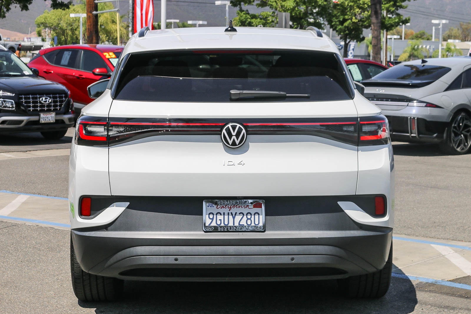 2023 Volkswagen ID.4 PRO - Photo 9