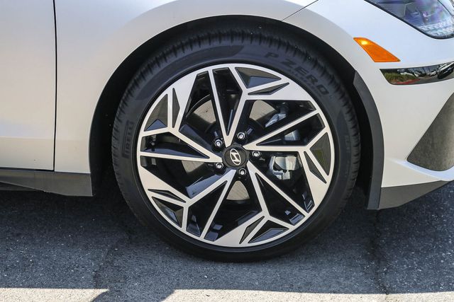 2025 Hyundai IONIQ 6 SEL - Photo 15
