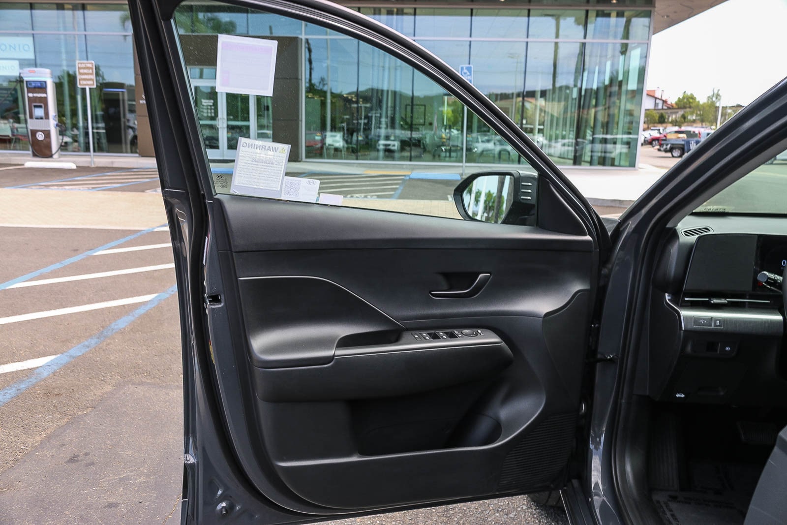 2024 Hyundai Kona EV SEL - Photo 27