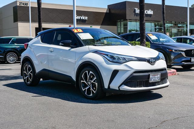 2020 Toyota C-HR XLE photo 2