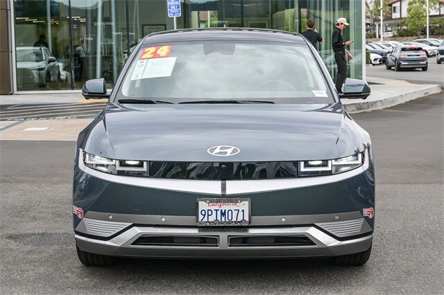 2024 Hyundai Ioniq 5 Limited photo 2