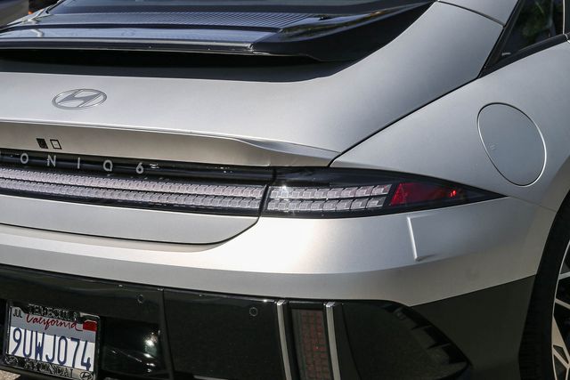 2025 Hyundai IONIQ 6 SEL - Photo 11