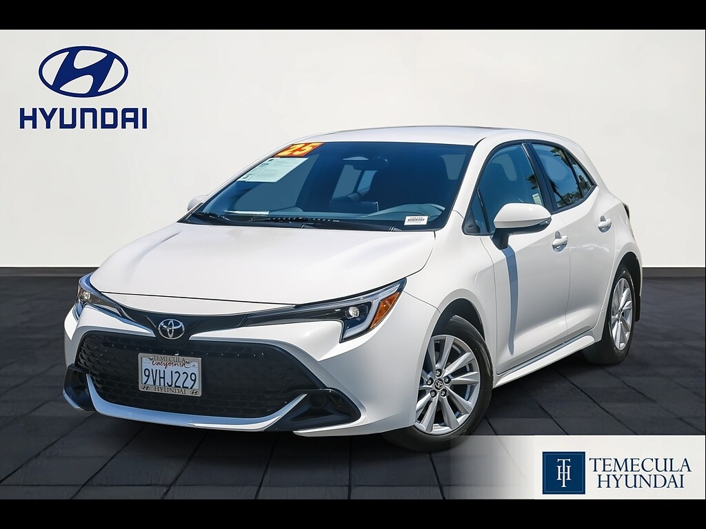 Used 2025 Toyota Corolla Hatchback SE Hatchback