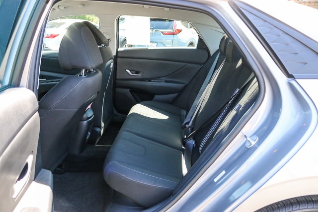 2026 Hyundai Elantra Blue - Photo 23