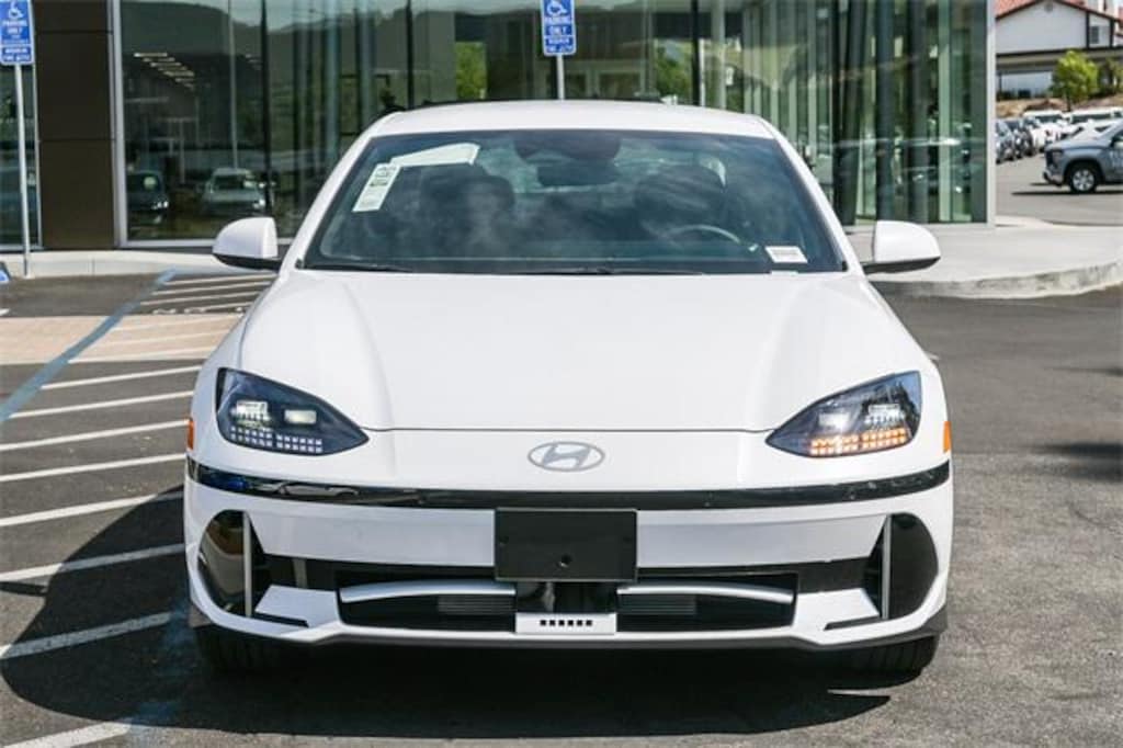 New 2025 Hyundai IONIQ 6 SE Sedan
