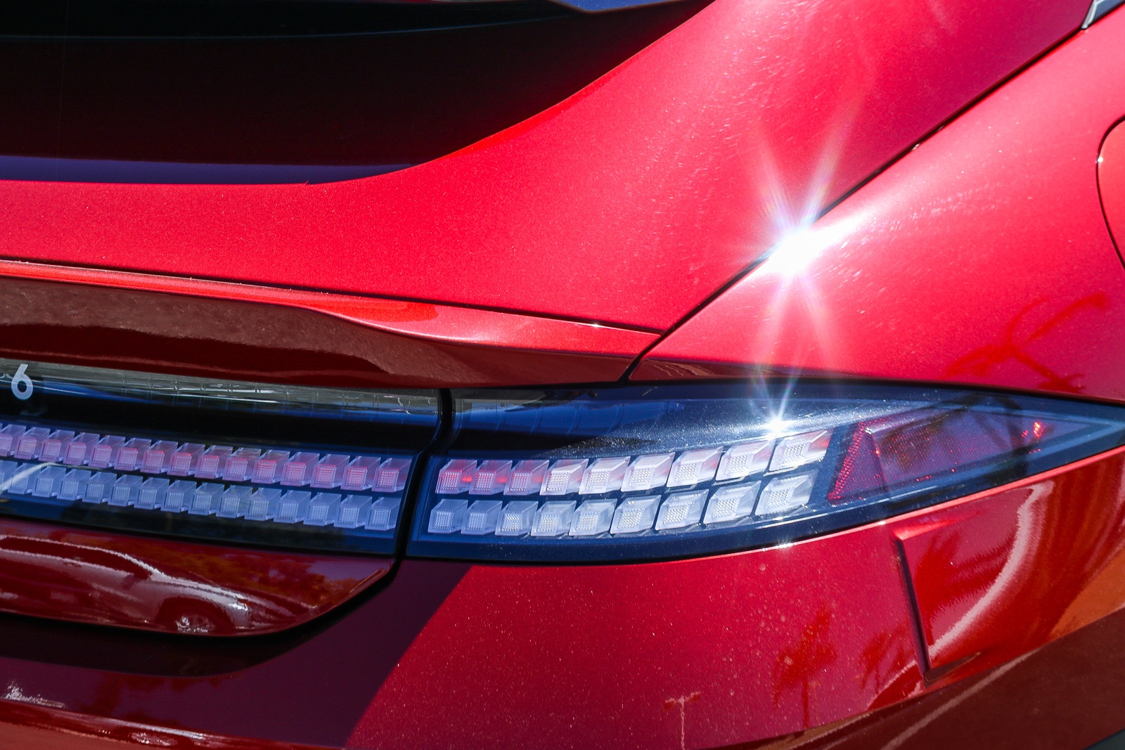 2024 Hyundai IONIQ 6 SE - Photo 12