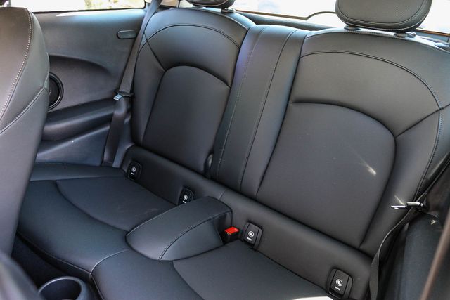 2021 MINI Hardtop 2 Door SE - Photo 24