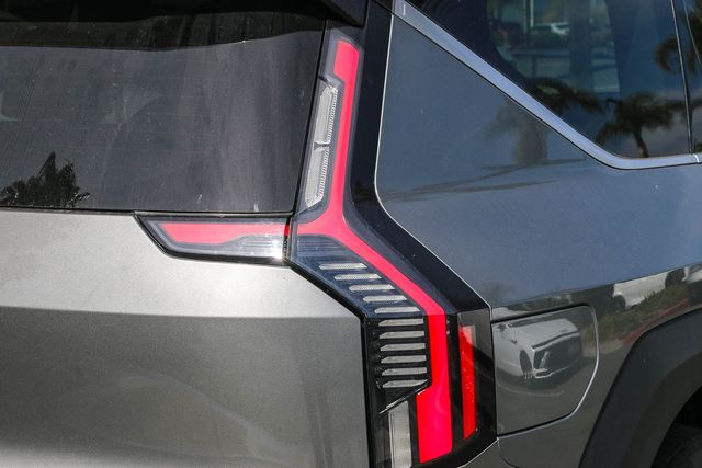 2024 Kia EV9 Light L/R - Photo 12
