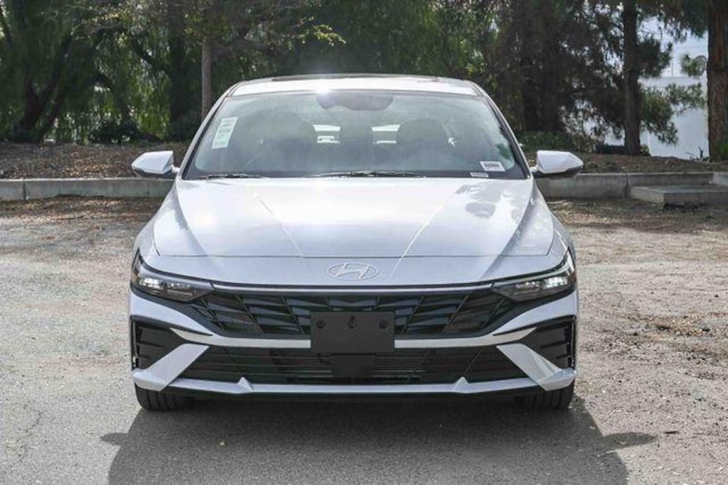 New 2026 Hyundai Elantra Limited Sedan