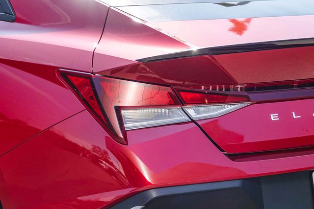 2025 Hyundai Elantra SEL Sport Certified photo 3