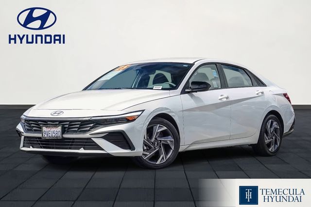 2025 Hyundai Elantra 2.0 SEL Sport IVT's photo