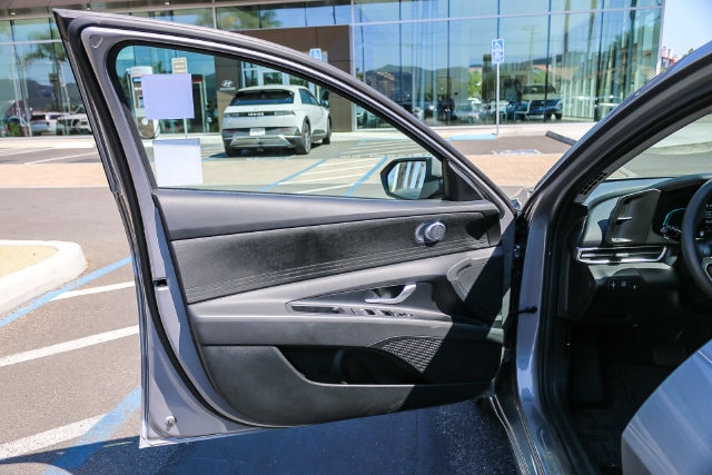 2026 Hyundai Elantra Blue - Photo 27