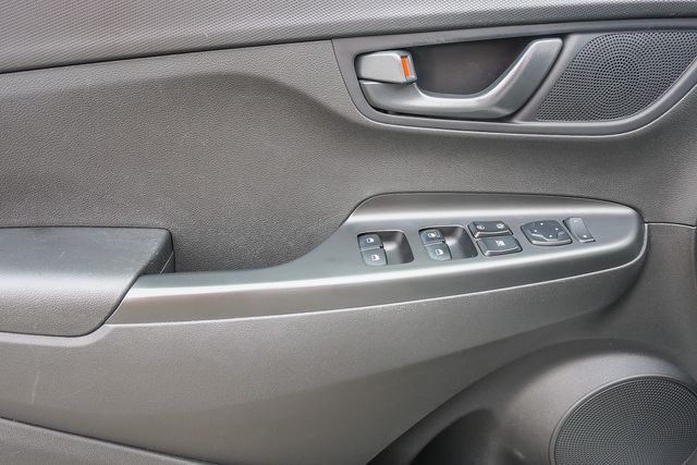 2022 Hyundai Kona SEL - Photo 24