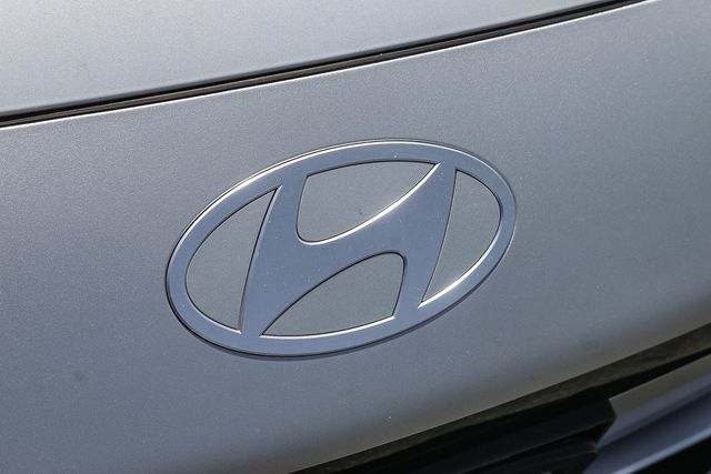2025 Hyundai IONIQ 6 SEL - Photo 7