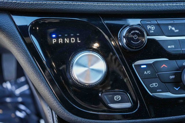 2022 Chrysler Pacifica Hybrid Limited - Photo 22
