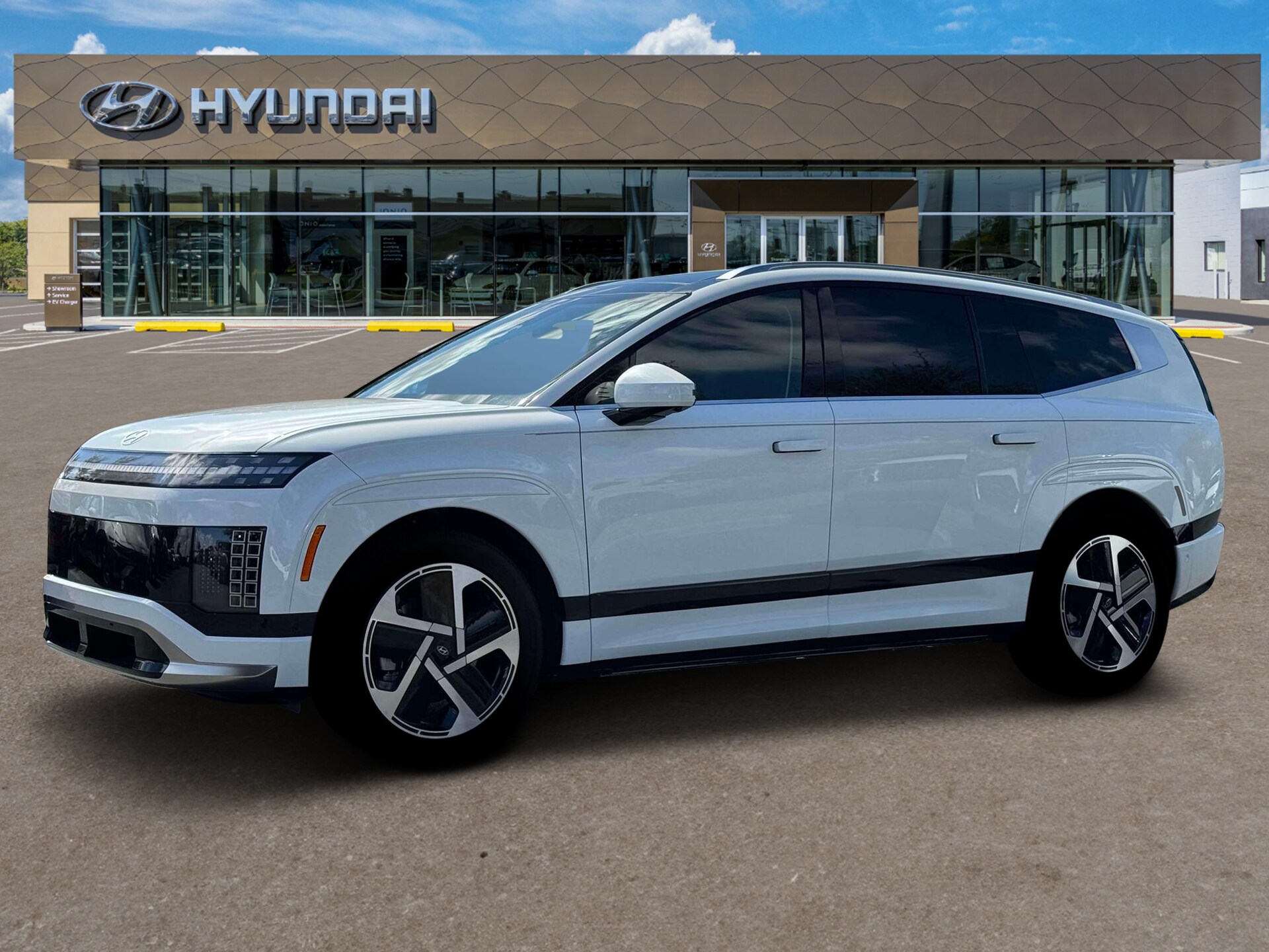 2026 Hyundai Ioniq photo 2