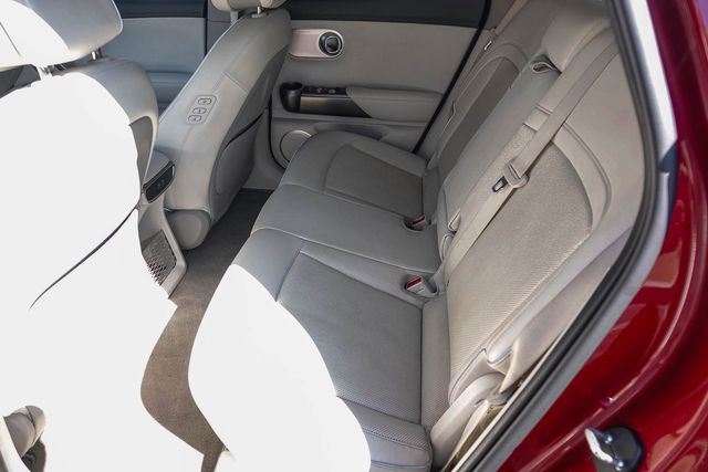 2023 GENESIS GV60 Advanced - Photo 18