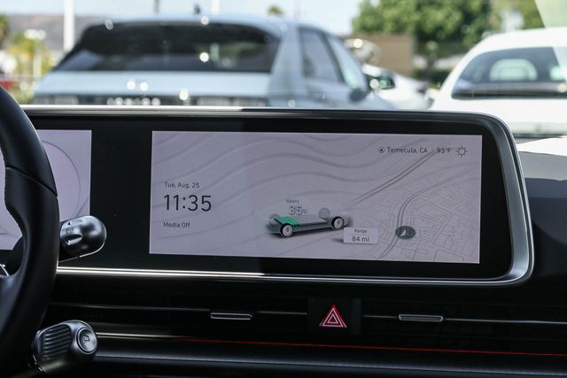 2025 Hyundai IONIQ 6 SEL - Photo 18