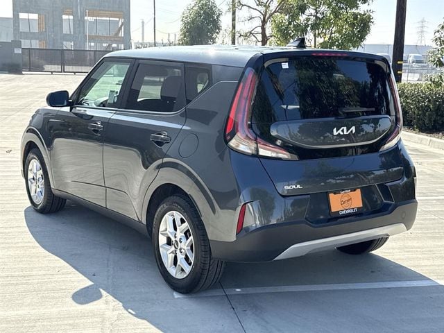 2024 Kia Soul LX photo 4