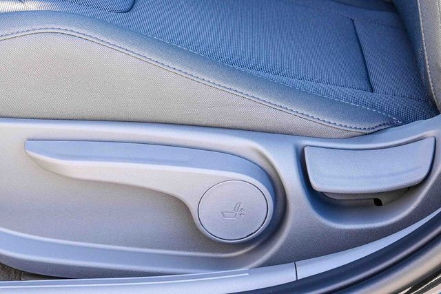 2026 Hyundai Elantra SE - Photo 22