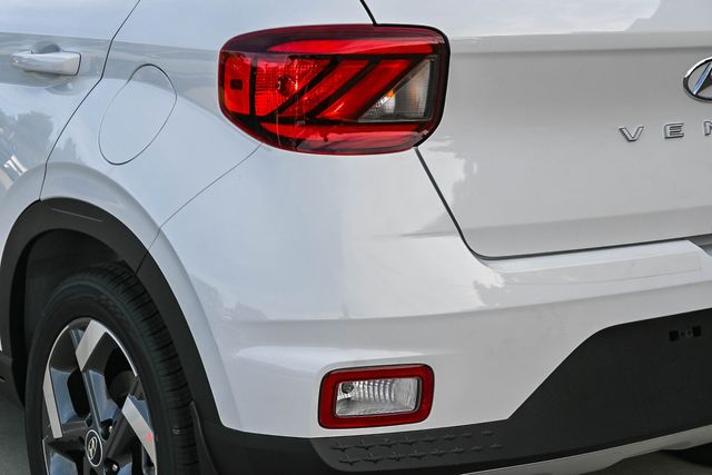 2026 Hyundai Venue SEL - Photo 9