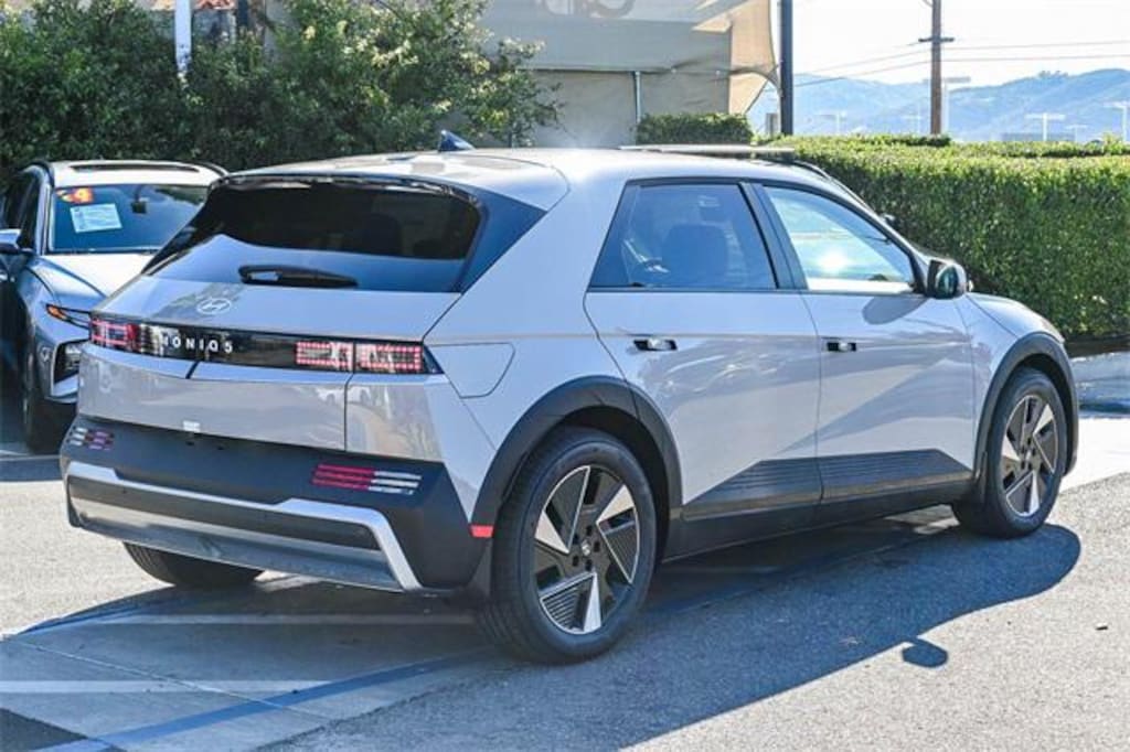 New 2026 Hyundai IONIQ 5 SEL SUV