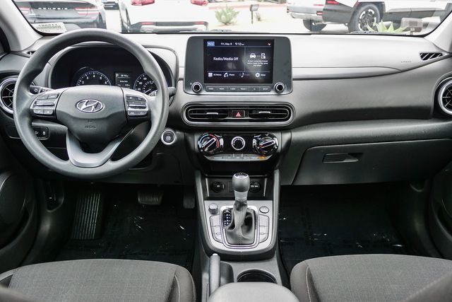 2022 Hyundai Kona SEL - Photo 13