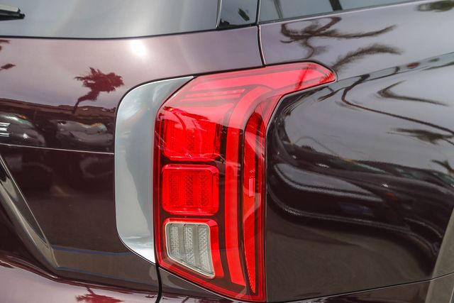 2023 Hyundai Palisade Limited - Photo 12