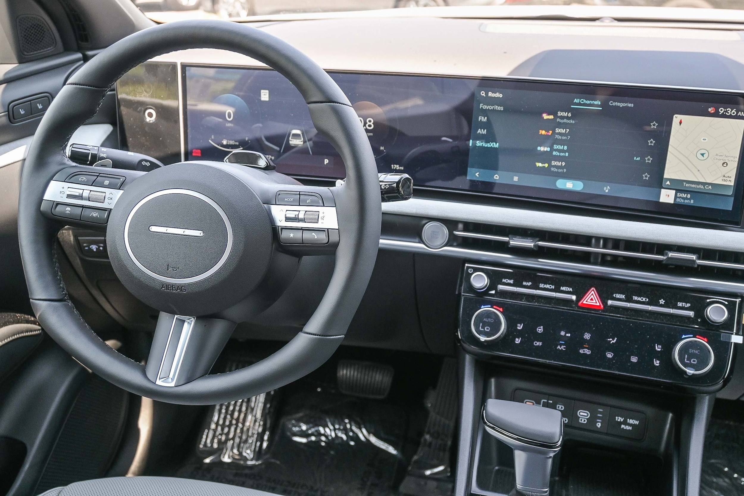 2025 Hyundai Santa Cruz Limited - Photo 16