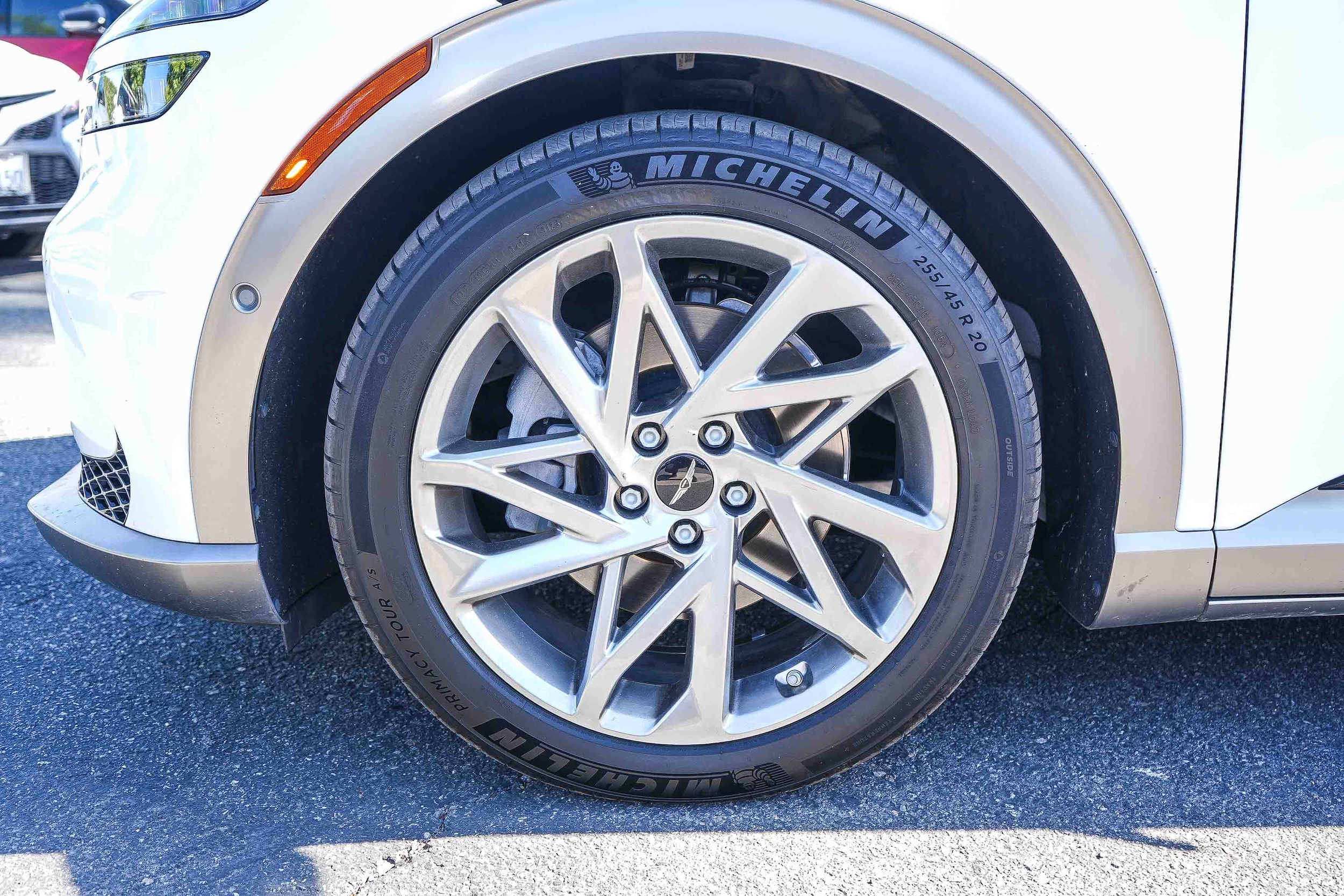 2023 GENESIS GV60 Advanced - Photo 12