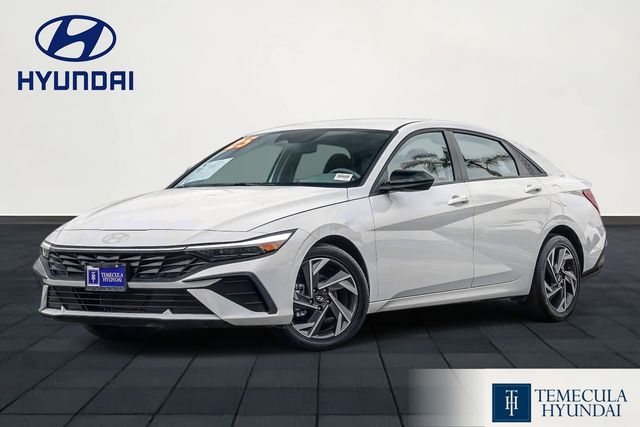 2025 Hyundai Elantra 2.0 SEL Sport IVT's photo
