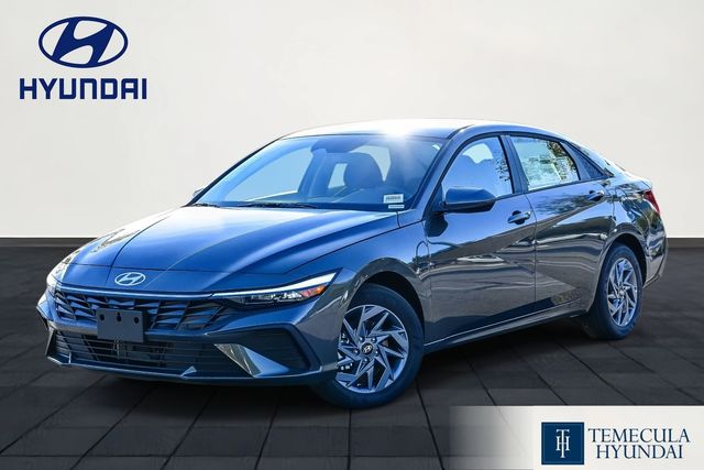 2026 Hyundai Elantra 1.6 HEV Blue's photo